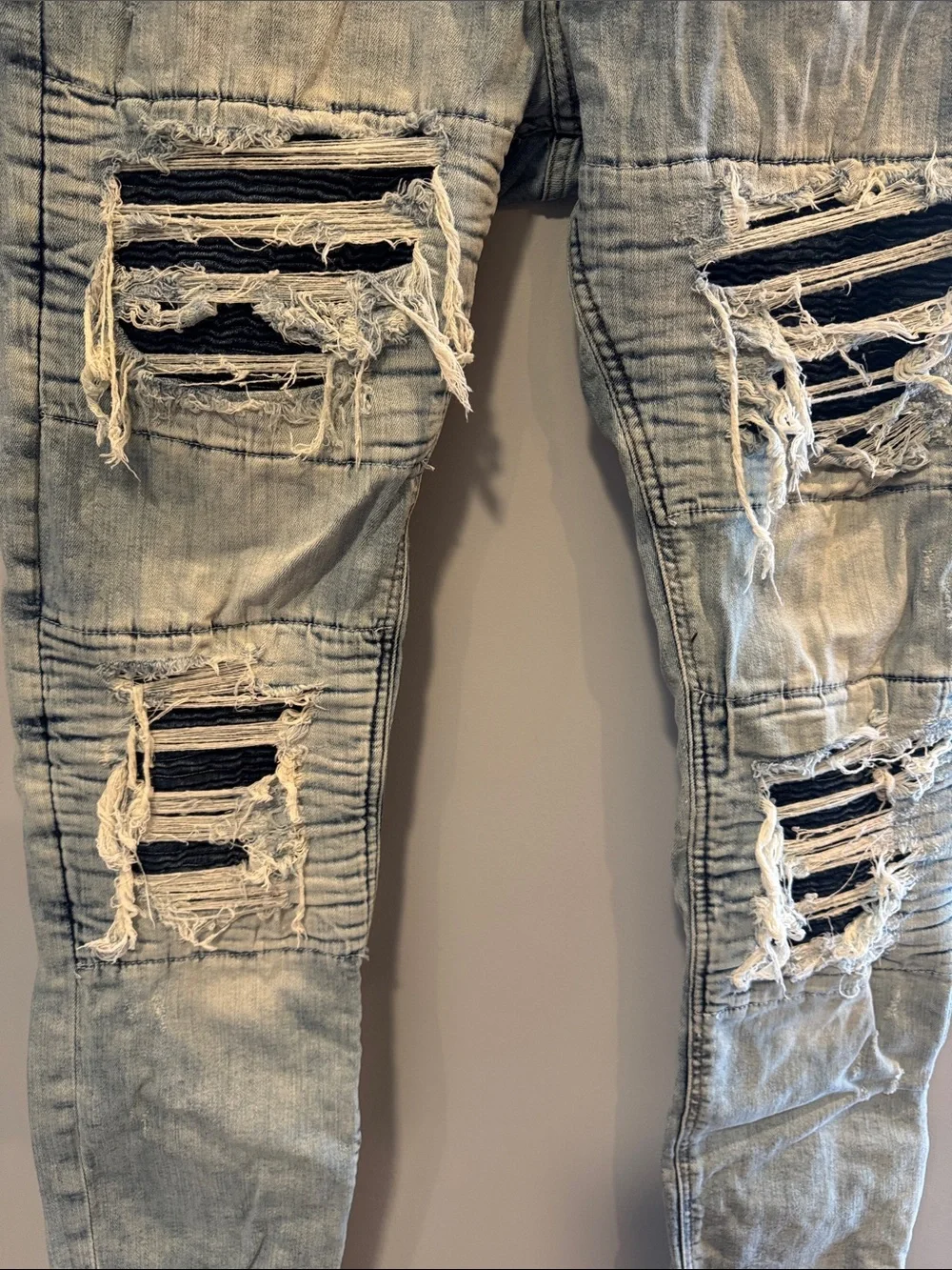 H&M light wash